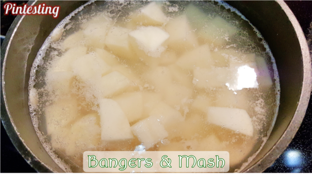 Pintesting True Bangers and Mash with Onion Gravy