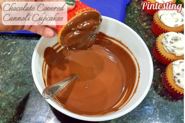 Pintesting Chocolate Covered Cannoli Cupcakes